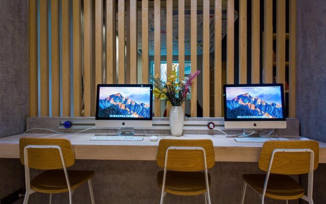 Ibis Lanzhou Train Station