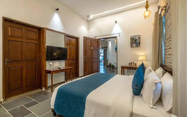Moonstone, Bhopal, Amã Stays & Trails