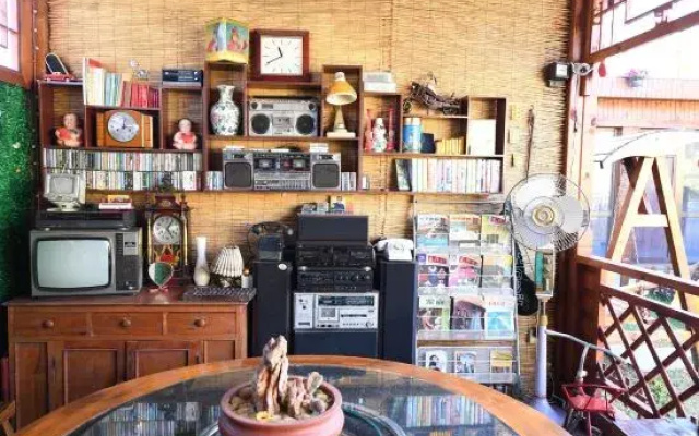 7080's Guest House