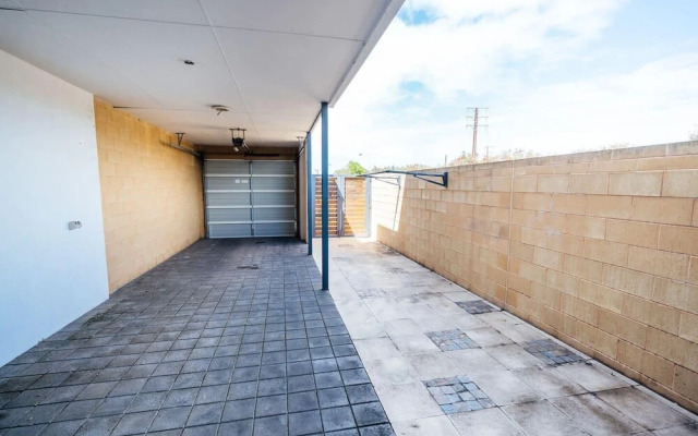 The Cove @ New Port-Pool - Spa - Sauna - Gym & More