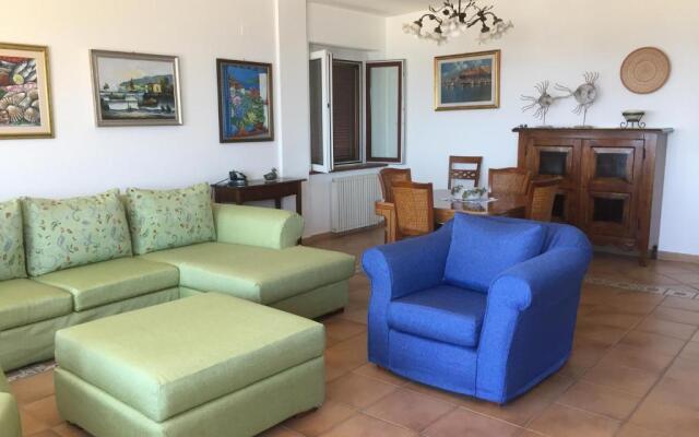 VelaLatina Residence B&B Soverato - Camera Maestrale & Camera Tramontana