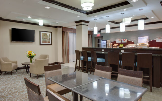 Holiday Inn Express & Suites Ottawa East - Orleans by IHG
