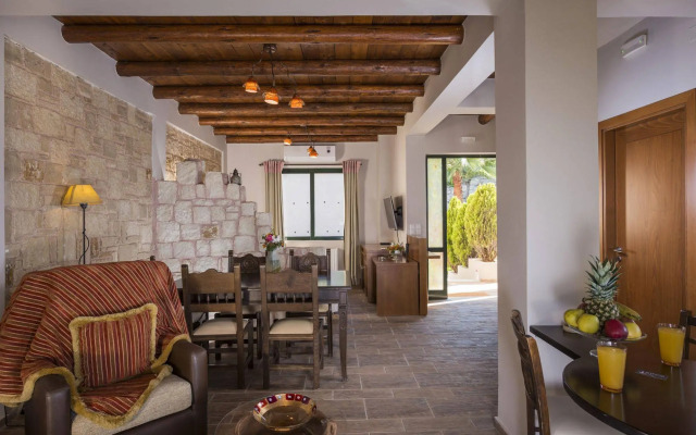 Athina Luxury Villas