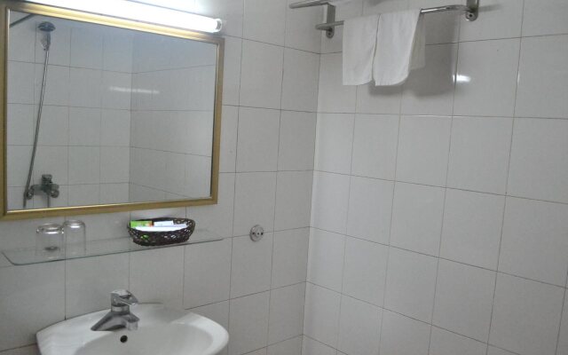 Bien Dong Hotel Halong