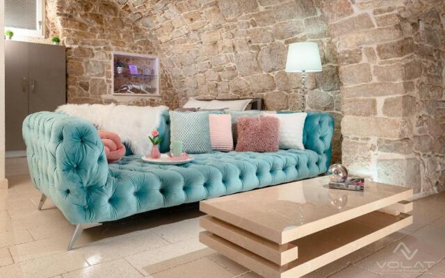 Luxury Apartment Volat