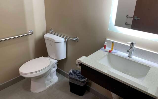 Super 8 by Wyndham Joliet