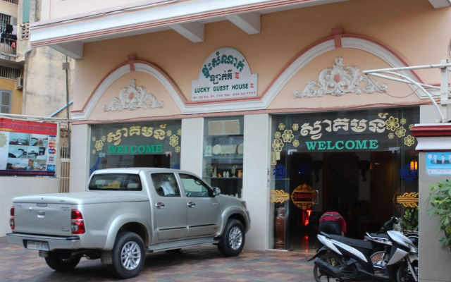Lucky 2 Guesthouse