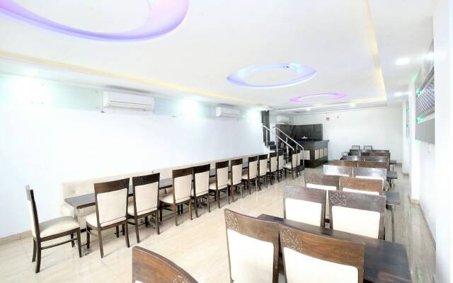 Capital O 10540 Hotel JD Residency
