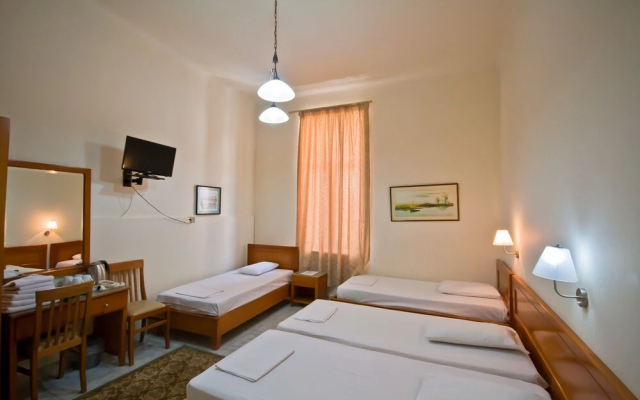 Hotel Lena