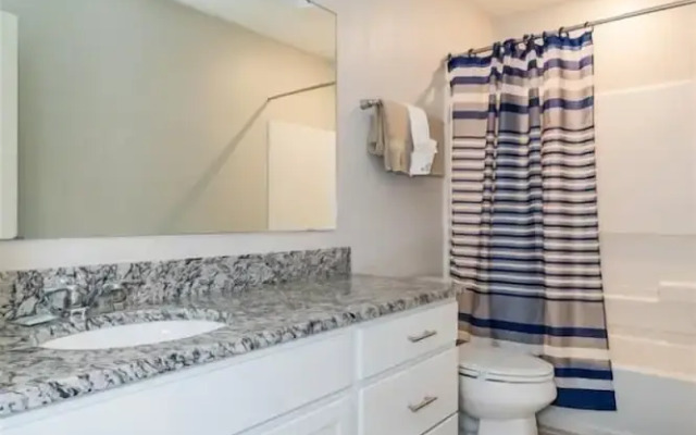 Compass Bay 5153