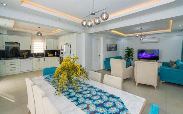 Hisar 1 - 4 Bedroom Holiday Villa in Hisarönü