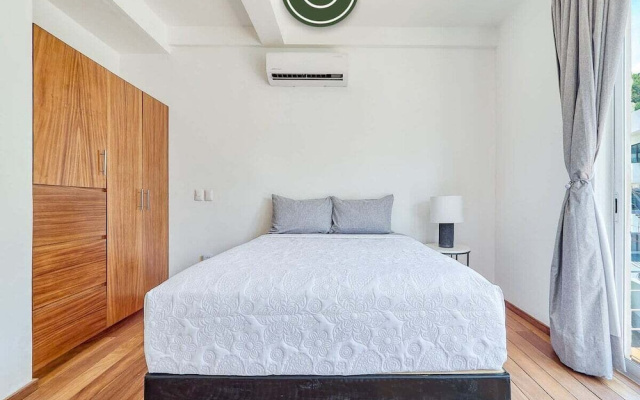 Ecofriendly 2BR Condo - Private Jacuzzi - Rooftop