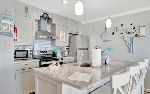 The Flamingo Balcony Waterview Heated Pool