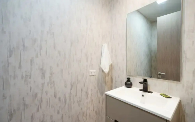 w Elegant 1BR in Casco Viejo