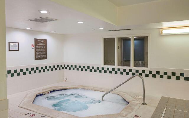 Comfort Suites Lewisville