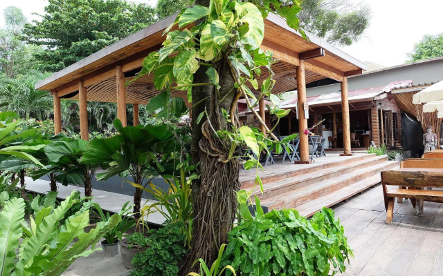 Tonsak Resort