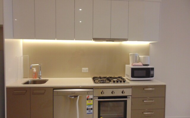 Ther-Rich Stunning CBD Apartments