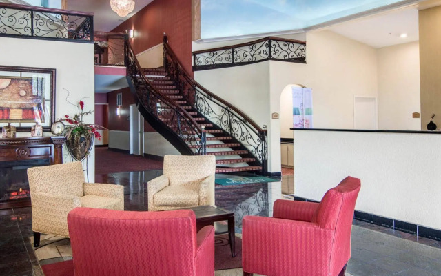 Quality Suites Houston North - Spring