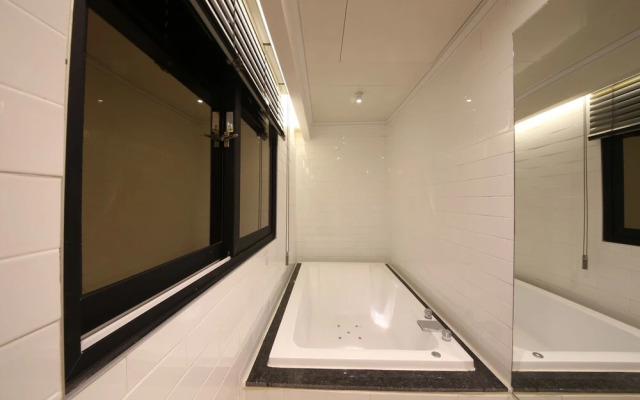 Hotel Frenchcode