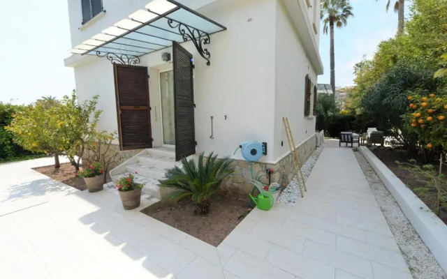 beautiful villa 3 rooms, 165 m² on 2 levels.