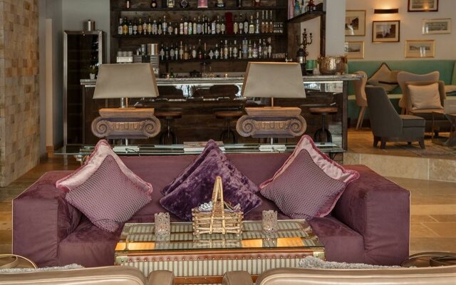 SCHLOSS Zermatt - CBD & Adaptogenic Spa and Sport Hotel