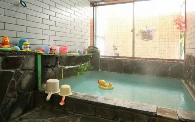 Kusatsu-Onsen Pension Mitomo