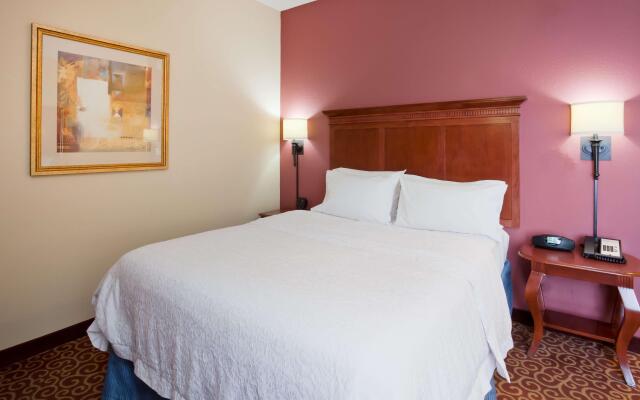 Hampton Inn Fairmont