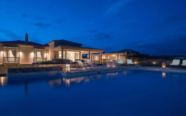 Luxurious Villa in Peloponnese With Pool