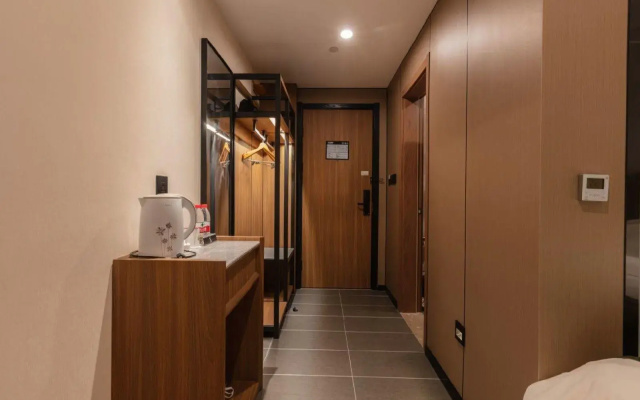 GreenTree Inn Lanzhou Zhongchuan Airport Business Hotel