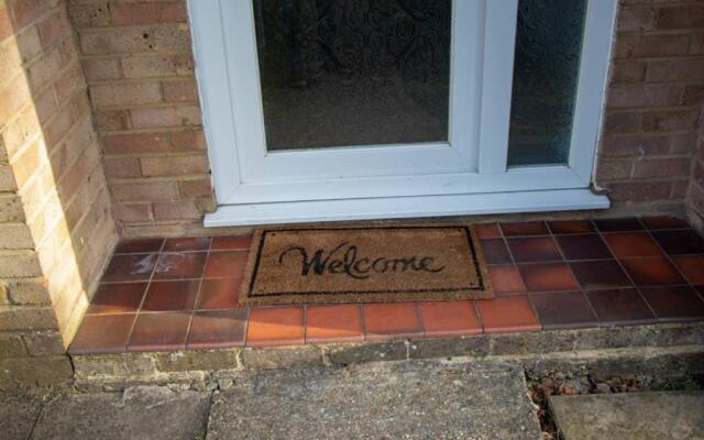 Comfy;PoundHill;Crawley Apartment near Gatwick and London