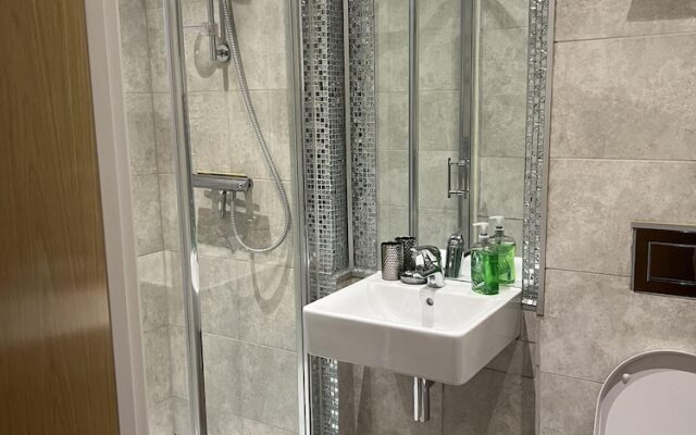 Inviting 2 Bedroom Apartment in Maidenhead