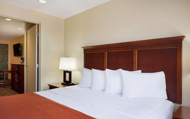 Country Inn & Suites by Radisson, Macedonia, OH