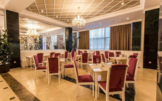 Golden Mir Hotel & Spa