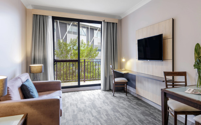Oaks Sydney North Ryde Suites