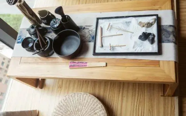 Zimu B&B Hotel (Xinxiang Baolong Yu Branch)