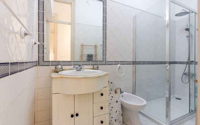 Avenida Liberdade Terrace by Homing