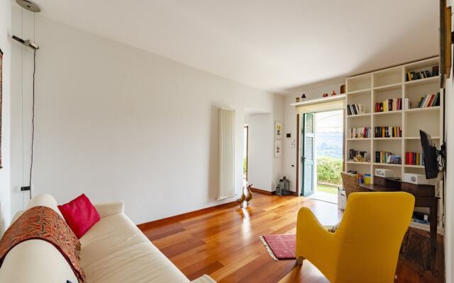 JOIVY Inviting Flat with Garden and Sea View in Rapallo