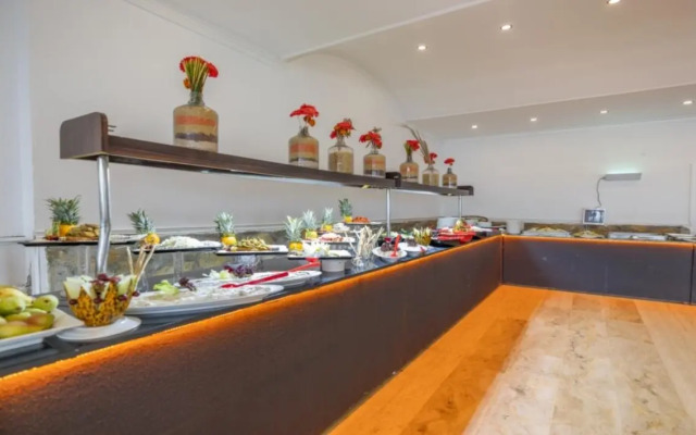 Ladonia Hotels Luna Beach Resort