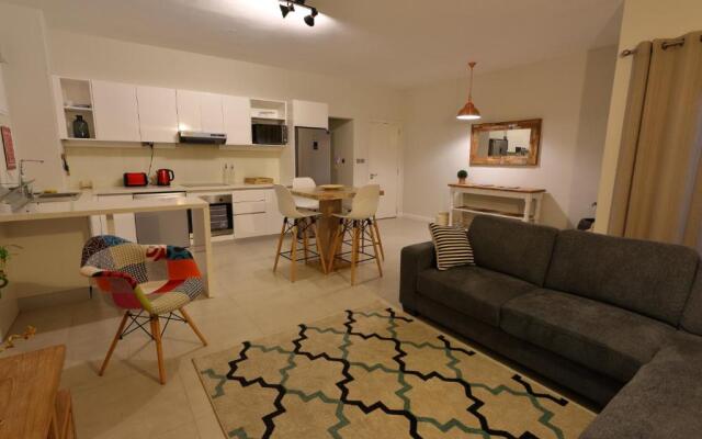 Beach Cove 4