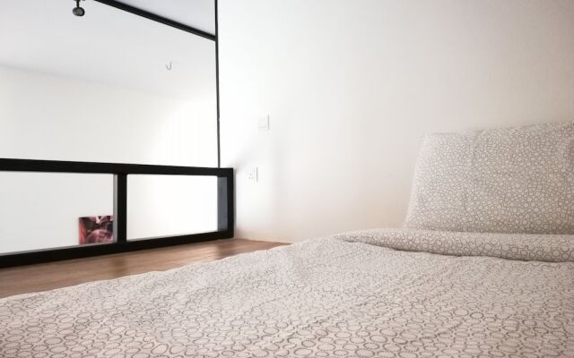 The Establishment Suite by De Space