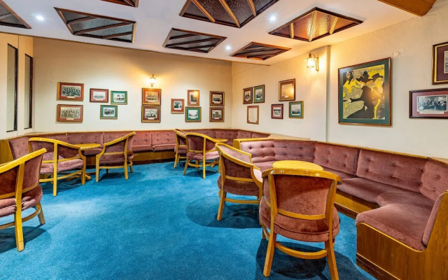 African Sky Hotels - Harrismith Inn