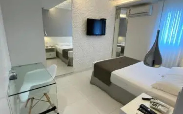 Bianca Praia Hotel