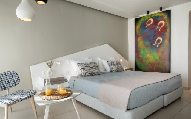 Kassandra Bay Resort, Suites & Spa