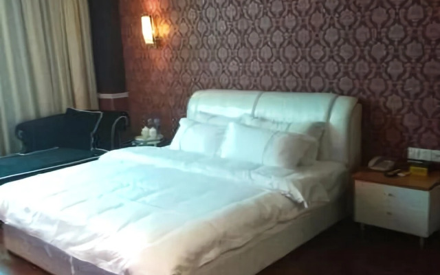 Yijia Holiday Hotel (Guangzhou Huadu Plaza subway station store)