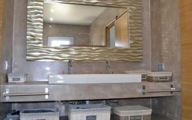 Villa Ardia - 50 Metres From the Beach