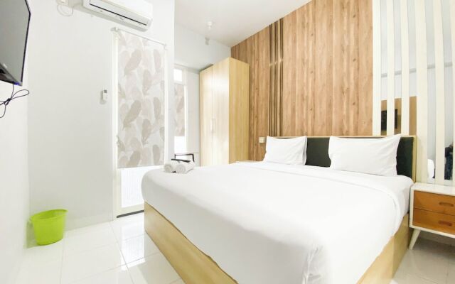 Homey 1Br Without Living Room At Amartha View Apartment