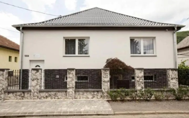 Juhar Wellness Vendeghaz
