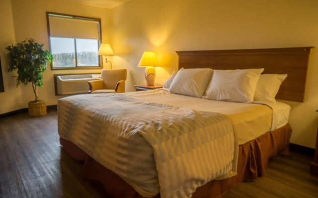 Sunnyside Inn & Suites