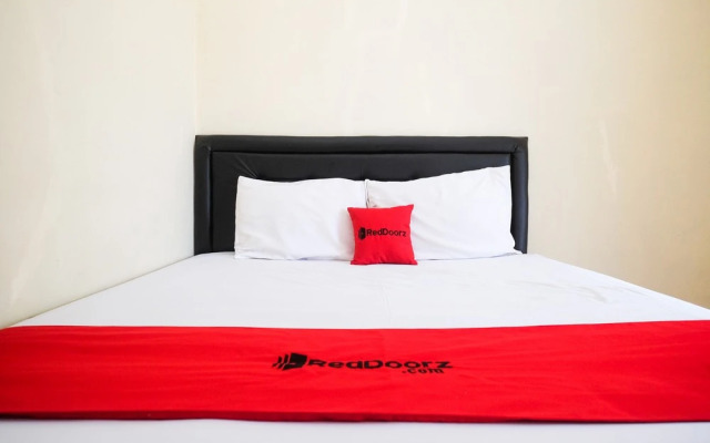 RedDoorz @ Putri Syariah Brebes