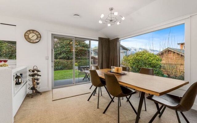Central Queenstown Luxury Hideaway